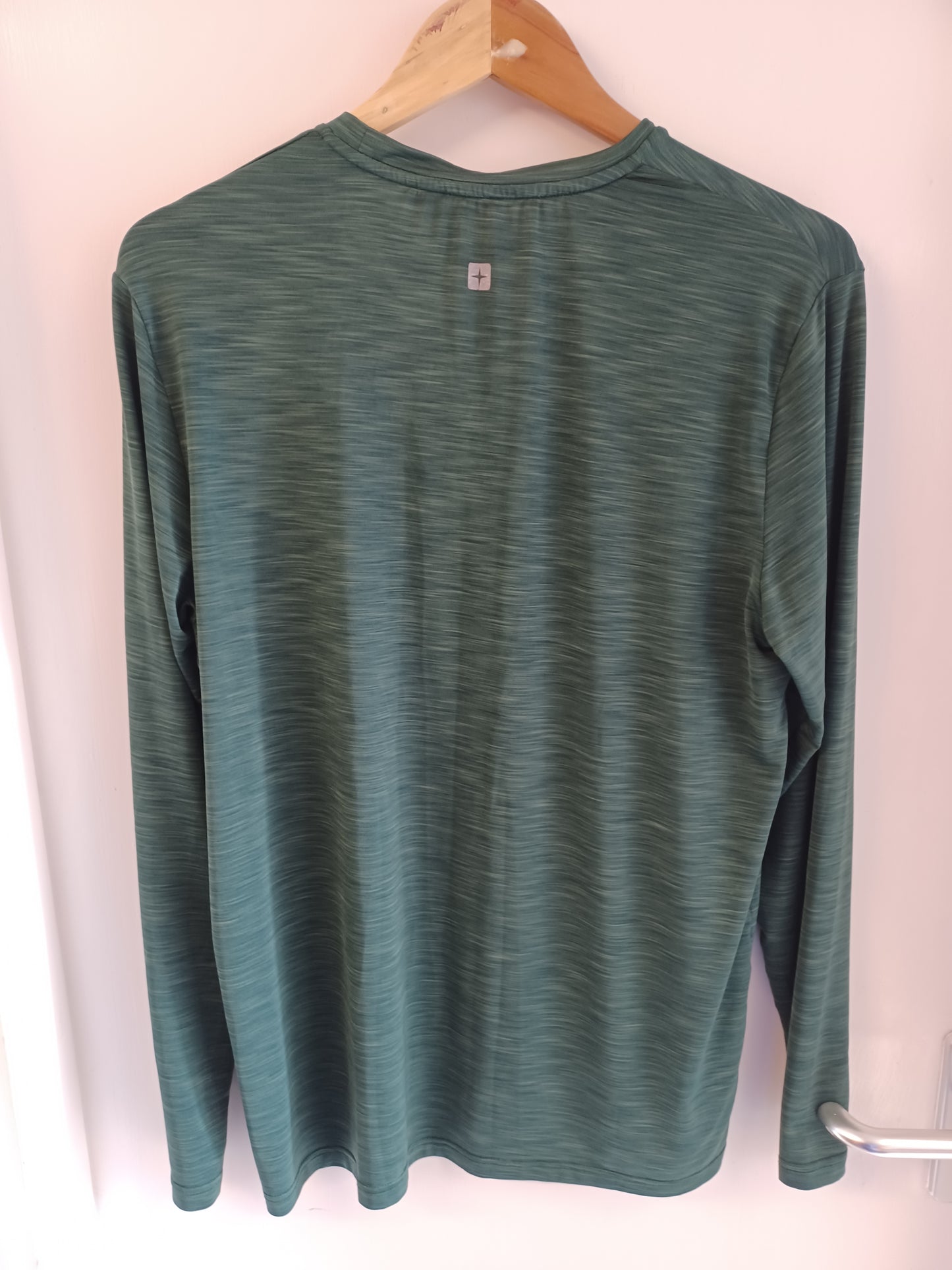 Mountain Warehouse base layer Large