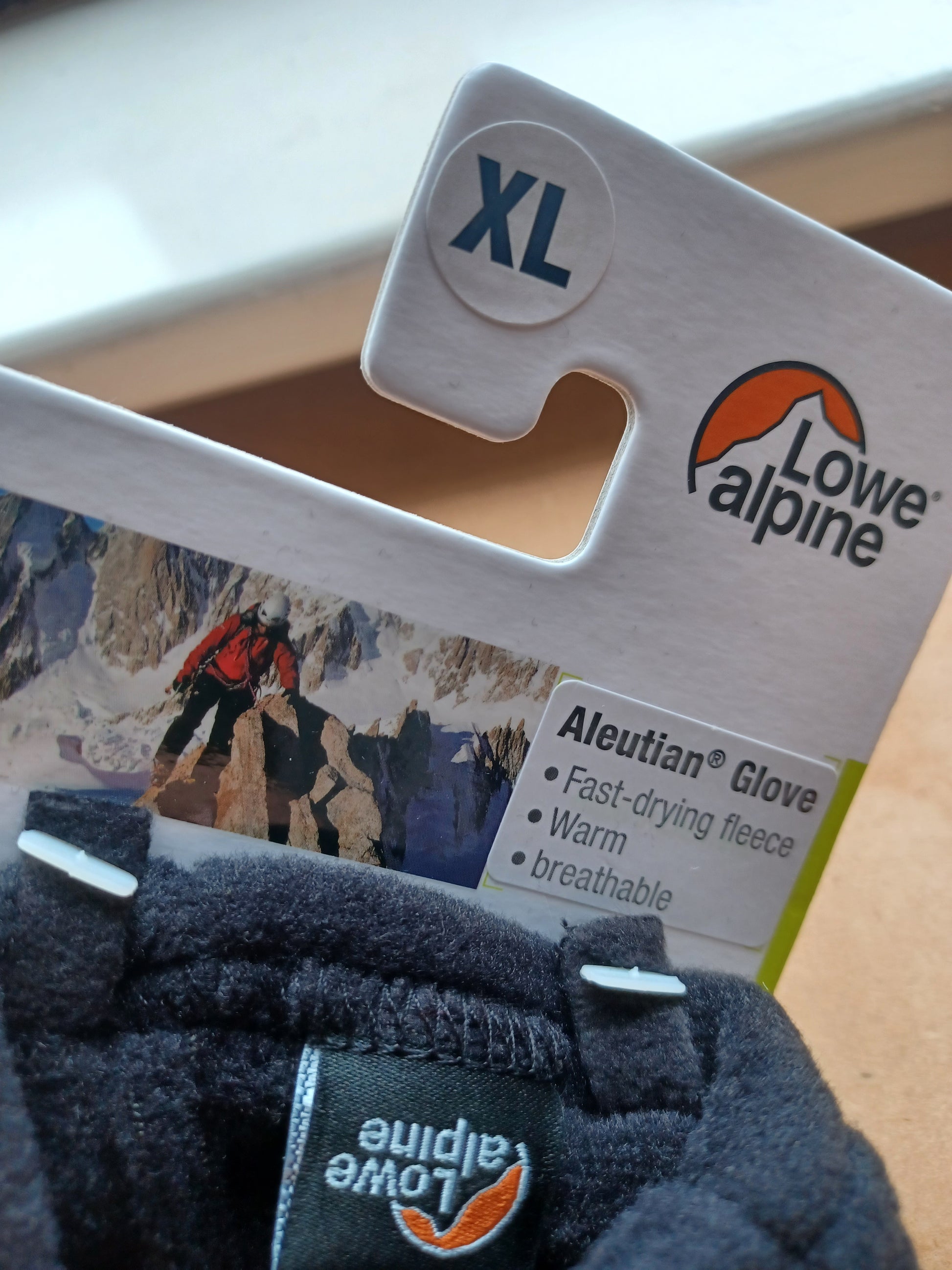 lowe alpine fleece gloves